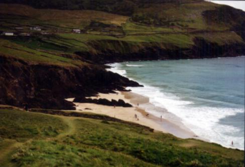 Ein Traumstrand auf Dingle, gut zum Surfen und Wellenreiten